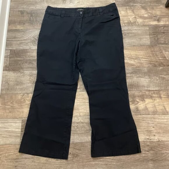Lane Bryant Flare Leg Women's Black Pants Size 20 Button Zip Close 185900-06 - Picture 1 of 4